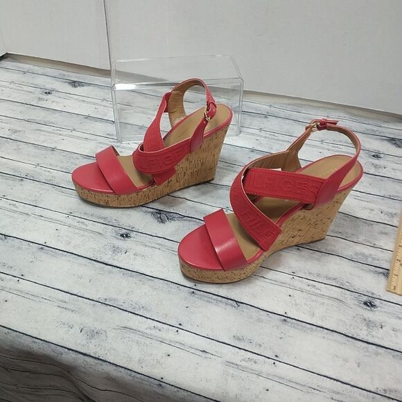 Tommy Hilfiger Women's. SZ 7M Cork Red Wedge Heels . Condition is Pre-owned - Picture 7 of 12